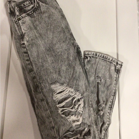 Grey Acid Wash Ripped Jeans - Picture 3 of 3